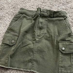 Green cargo mini skirt
